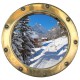 Stickers trompe l'oeil hublot La montagne sous la neige